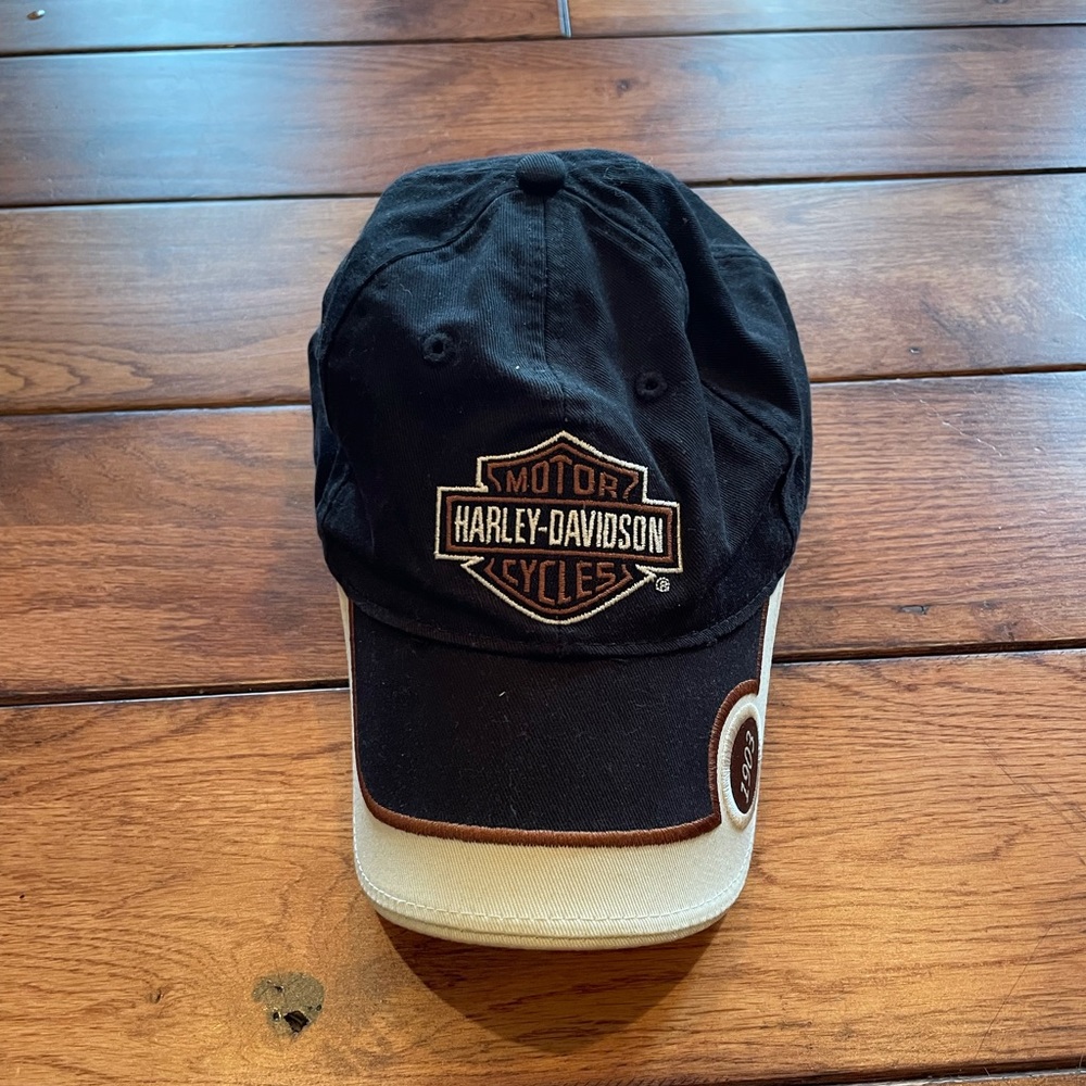 HD men’s baseball hat. San Francisco - Picture 2 of 4